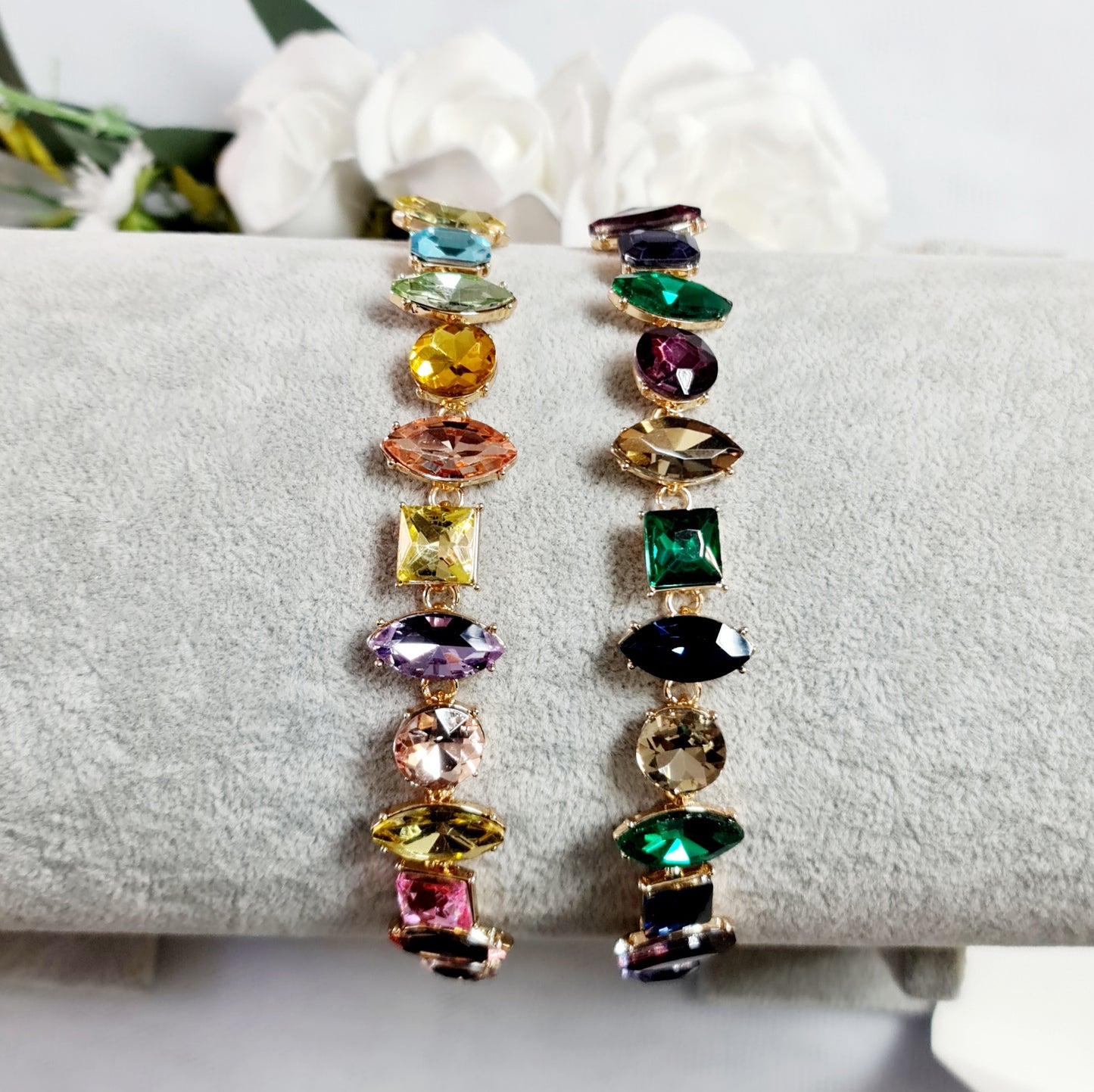 Iris Crystal Clasp Bracelet - Gold Jewel